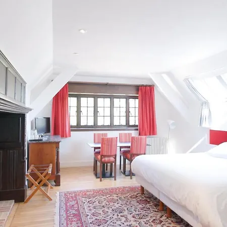 Manoir Dalmore Hotel